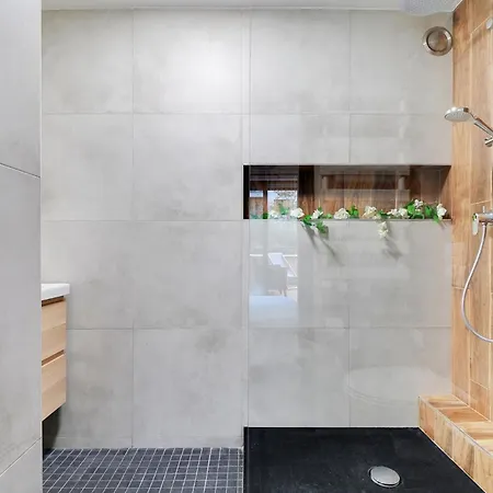 Apartment Proche Hopital Americain
